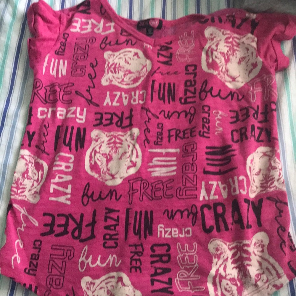 I am selling a T-shirt.